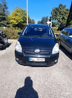 Bild des Angebotes Toyota Corolla Verso 2.2 D-4D