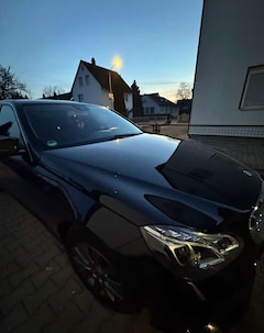 Mercedes-Benz E 220 E 220 BlueTEC 4Matic 7G-TRONIC Elegance