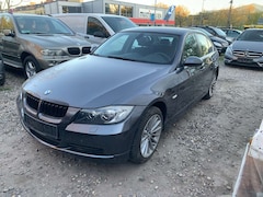 Bild des Angebotes BMW 325 325i xDrive+Automatik+1Hand 1Jahr Garantie+Auto1A
