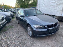 Bild des Angebotes BMW 325 325i xDrive+Automatik+1Hand 1Jahr Garantie+Auto1A