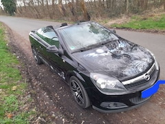 Bild des Angebotes Opel Astra Twin Top 1.8 Edition 111 Jahre