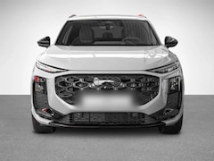 Audi Q3 SUV TFSI quattro S tronic Pano/Matrix/ACC/uvm