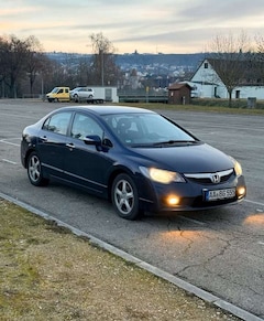 Bild des Angebotes Honda Civic 1.8i-VTEC Sehr gepflegt Neuer TÜV CarPlay