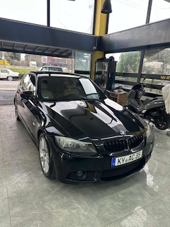 Bild des Angebotes BMW 330 330d xDrive DPF Aut.