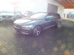 Bild des Angebotes Volvo V60 Kombi Plus Dark