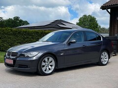 Bild des Angebotes BMW 330 330i