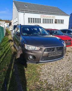 Bild des Angebotes Mitsubishi Outlander 2.2 DI-D 4WD TC-SST Invite