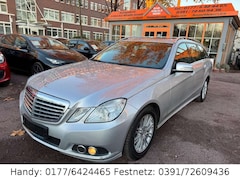 Bild des Angebotes Mercedes-Benz E 220 CDI T ELEGANCE/AUTOMATIK/NAVI/SHZ/PDC/ALU