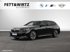 Bild des Angebotes BMW 530 e xDrive Touring M Sport|AHK|Pano|20"LMR