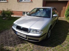 Bild des Angebotes Skoda Octavia Octavia 1.6 Ambiente