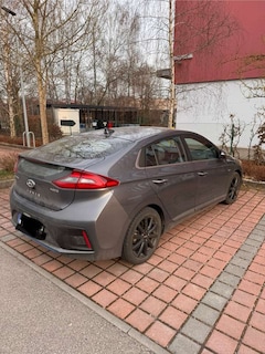 Bild des Angebotes Hyundai IONIQ Hybrid 1.6 GDI Premium