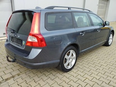 Bild des Angebotes Volvo V70 V70 2.4D Aut. Summum - techn./opt. TOP