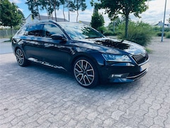 Bild des Angebotes Skoda Superb Combi 2.0 TDI Style DSG AHK,Navi,ACC,PDC