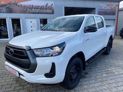 Bild des Angebotes Toyota Hilux 2,8 Double Cab 4X4 APPLECAR SHZ ACC Wanne