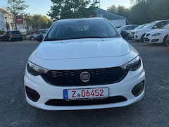 Bild des Angebotes Fiat Tipo Street
