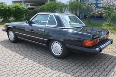Bild des Angebotes Mercedes-Benz 560 SL