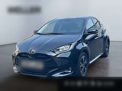 Bild des Angebotes Toyota Yaris 1,99% Finanz. 15 Jahre Garantie Teamplayer