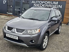 Bild des Angebotes Mitsubishi Outlander 2.2 DI-D ALLRAD Intense 7 Sitzer ALCANTARA* PDC*