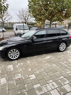 Bild des Angebotes BMW 330 330d Touring Sport-Aut. Sport Line