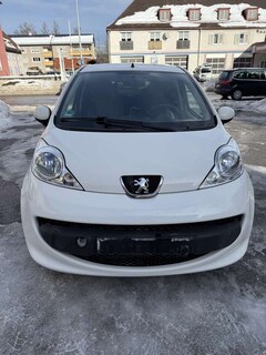 Bild des Angebotes Peugeot 107 5p 1.0 12v Plaisir 2tronic