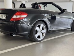 Bild des Angebotes Mercedes-Benz SLK 200 Mercedes SLK 200 Kompressor Automatik Cabrio – Rot