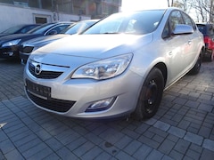 Bild des Angebotes Opel Astra Edition-1 hand-SHZ-Klima-ABL-Tempo-PDC-USW..