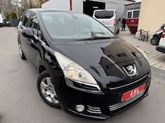 Bild des Angebotes Peugeot 5008 Access/7-Sitzer/Panorama/Navi/Temp./Klima/PDC/Alu