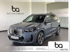 Bild des Angebotes BMW iX1 iX1 eDrive20 M Sport Pro 19"/LCProf/HuD/Park/ACC/360°