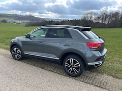 Bild des Angebotes VW T-Roc IQ Drive