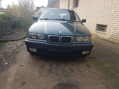 Bild des Angebotes BMW 325 325tds+touring