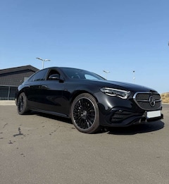 Bild des Angebotes Mercedes-Benz E 400 E EXCL PREM+ 4M/20/HUD/3D/SUPER/BUR 4D/NIGHT