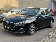 Bild des Angebotes Hyundai i30 cw 1.6 CRDi Trend *Navi/CarPlay/Kamera/AHK*