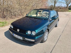 Bild des Angebotes VW Golf Cabriolet Golf Cabrio Classic Edition mit weißen Ledersitzen und Holzinterior