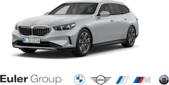 Bild des Angebotes BMW 520 i A Touring Sportpaket Navi SHZ HUD AHK-klappbar M