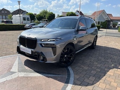 Bild des Angebotes BMW X7 xDrive 40 d M Sport INT+EXT 6-Sitze AHK PANO VOLL