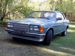 Bild des Angebotes Mercedes-Benz E 230 Coupe