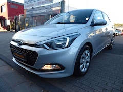 Bild des Angebotes Hyundai i20 Trend Automatik, 1. Hand, TÜV Neu, Garantie
