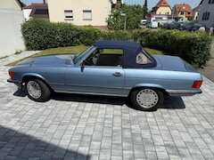 Mercedes-Benz SL 560