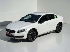 Bild des Angebotes Volvo S60 Cross Country D4 Summum BI-XEN*NAVI*KAM*AHK