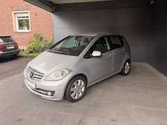Bild des Angebotes Mercedes-Benz A 180 *Garantie*Automatik*Navi*PDC*159€ mtl.