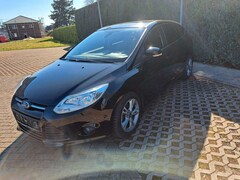 Bild des Angebotes Ford Focus Lim. Champions Edition