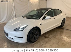 Bild des Angebotes Tesla Model 3 LED Wärmepumpe Ryzen Shanghai Autopilot3