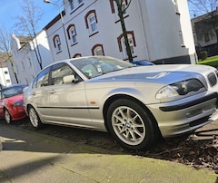 Bild des Angebotes BMW 323 323i