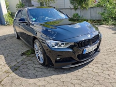 Bild des Angebotes BMW 320 320d Individual M-Paket, Leder, Navi Prof, HUD H&K