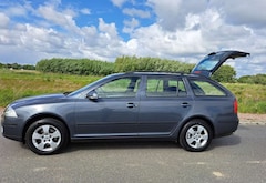 Bild des Angebotes Skoda Octavia Octavia 1.6 CombiGLX