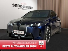 Bild des Angebotes BMW iX xDrive60 M Sport Comfort HUD H&K Pano AHK 21"