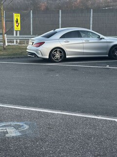 Bild des Angebotes Mercedes-Benz A 200 7G-DCT AMG Line