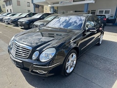 Bild des Angebotes Mercedes-Benz E 500 E 500 4Matic Limousine Facelift Avantgarde Navi SD