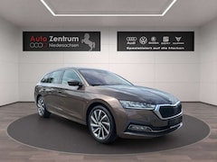 Bild des Angebotes Skoda Octavia Combi 2.0 TDI Style CarPlay AHK*StandHz*