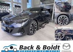 Bild des Angebotes BMW 540 d Touring xDrive MSport+PANO+AHK+STANDHZG+B&W+21ZO